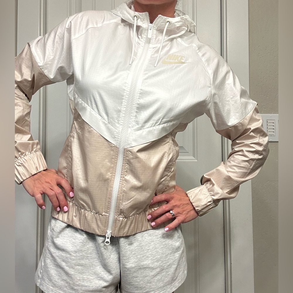 Nike White and Tan Windbreaker Jacket